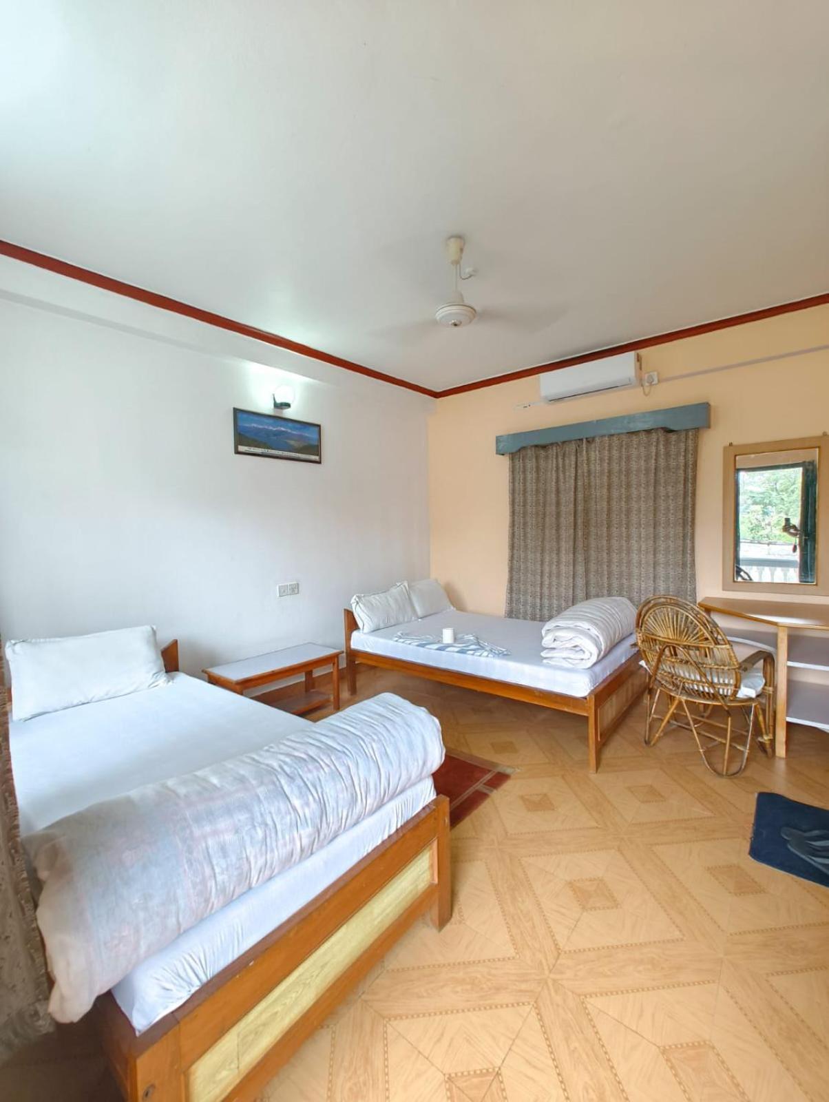 Hotel Mountain View - Lakeside Pokhara Luaran gambar