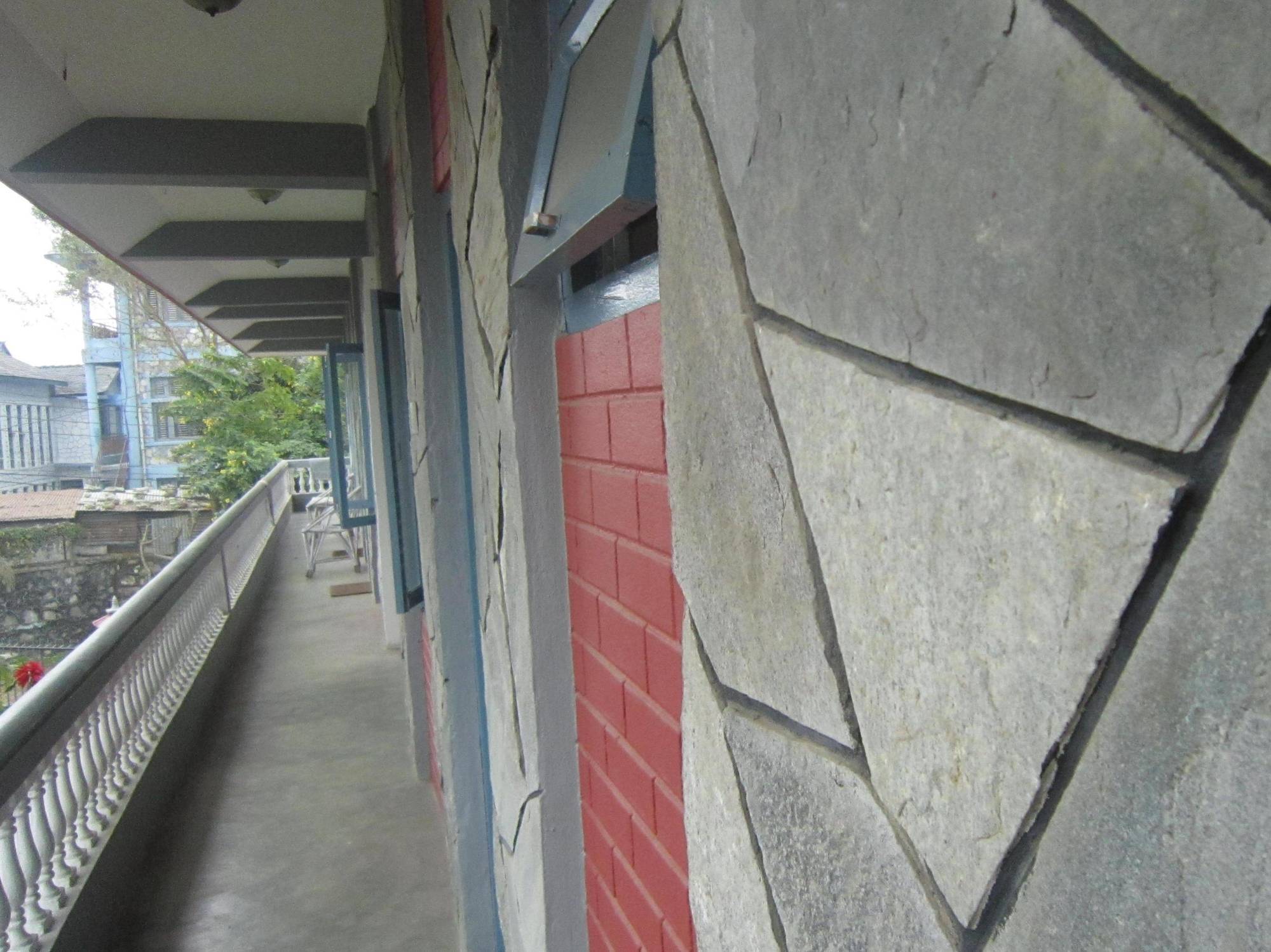 Hotel Mountain View - Lakeside Pokhara Luaran gambar