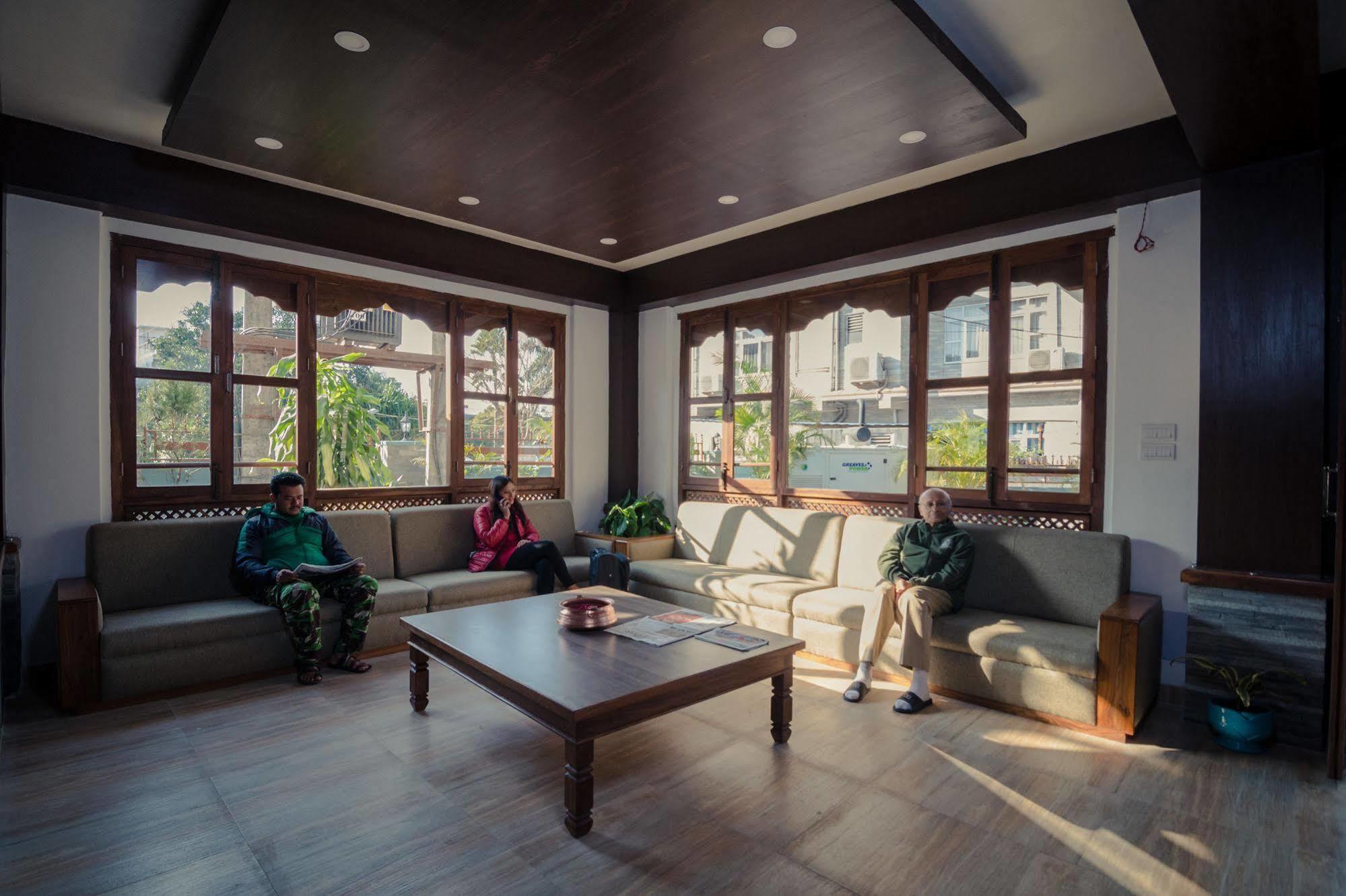 Hotel Mountain View - Lakeside Pokhara Luaran gambar