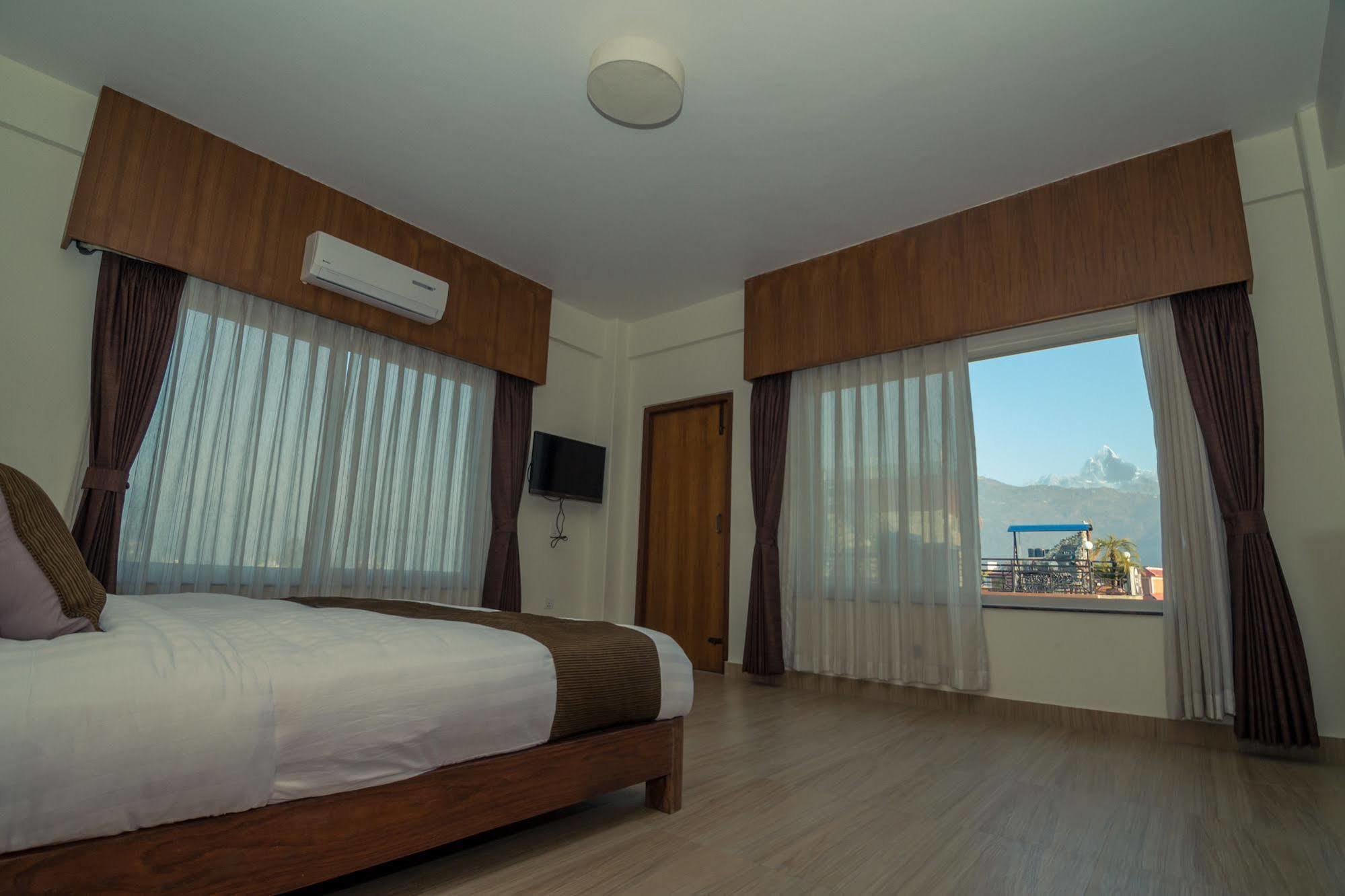 Hotel Mountain View - Lakeside Pokhara Luaran gambar
